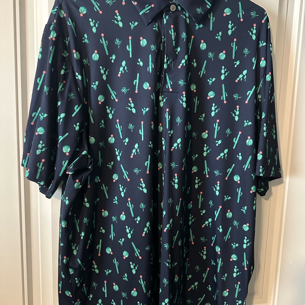 Roundtree & Yorke Dark Blue Cactus Pattern Shirt